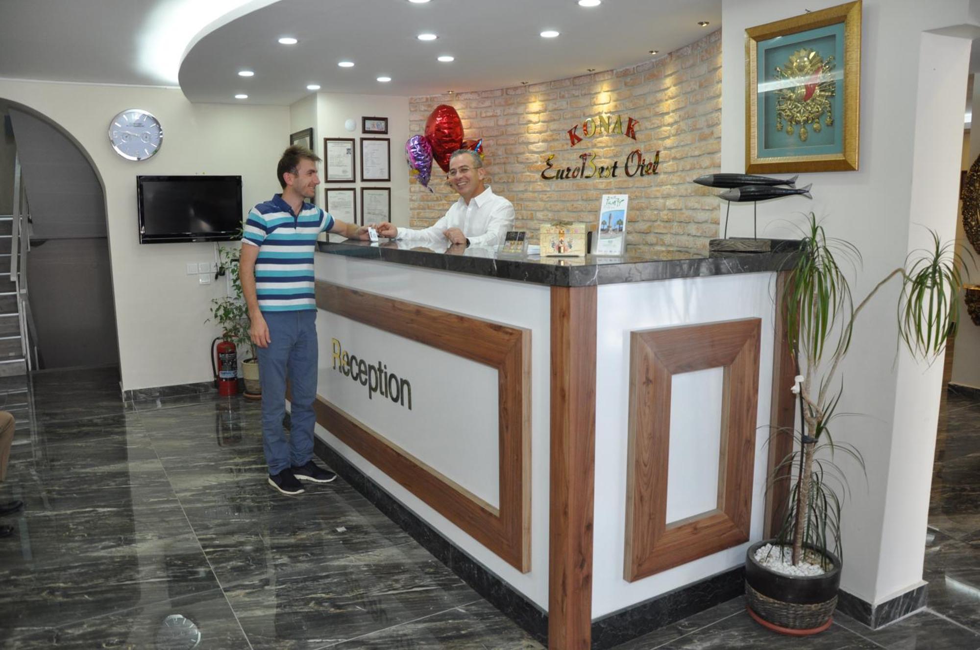 Konak Eurobest Otel Измир Экстерьер фото